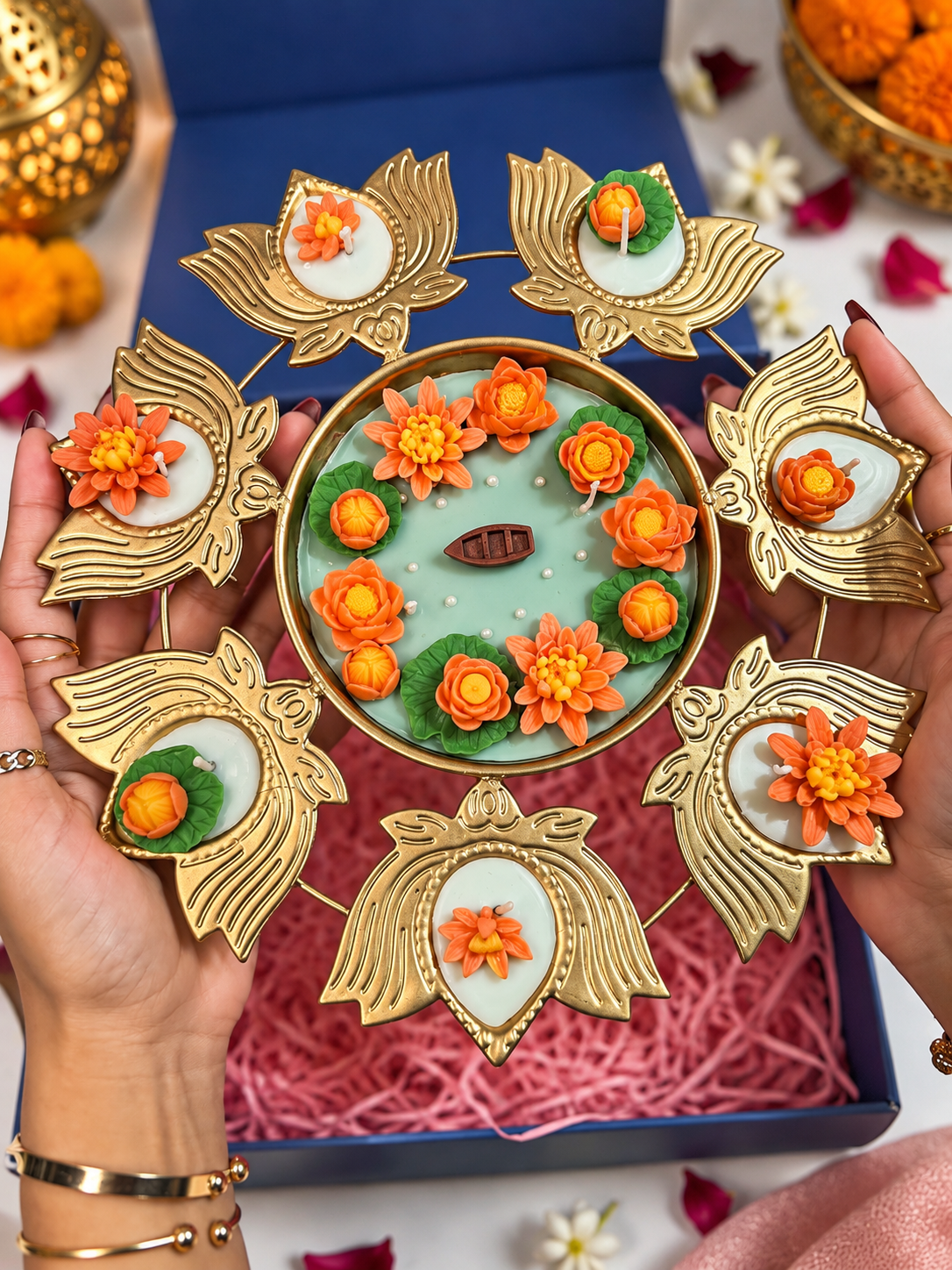 The Lotus Lumière Candle - A Center Piece